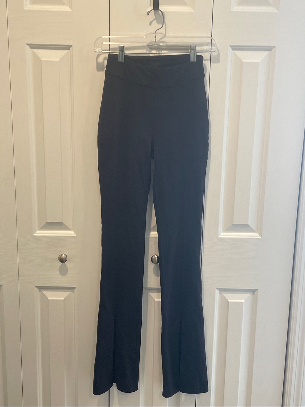Alo Airbrush High Waisted Flutter Legging XS Black 32.5" Inseam